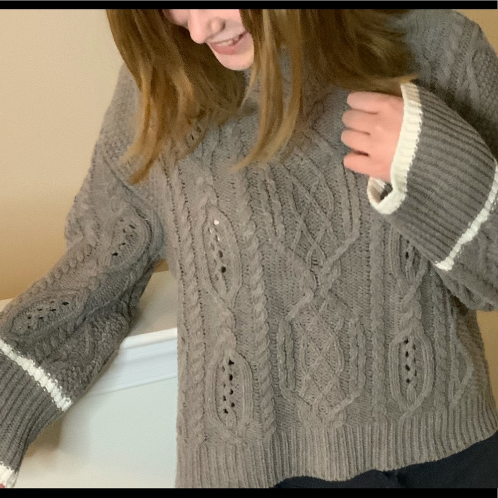 Roomy cotton cable knit sweater🌸